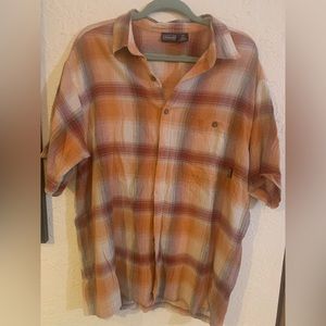 SOLD - Patagonia recycled organic cotton short sleeve button up shirt men's xl